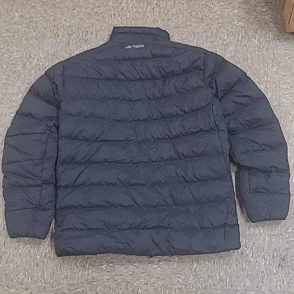 Arc'teryx Thorium Jacket Men's - Black Sapphire, Large - Season 2024 - Picture 2 of 11